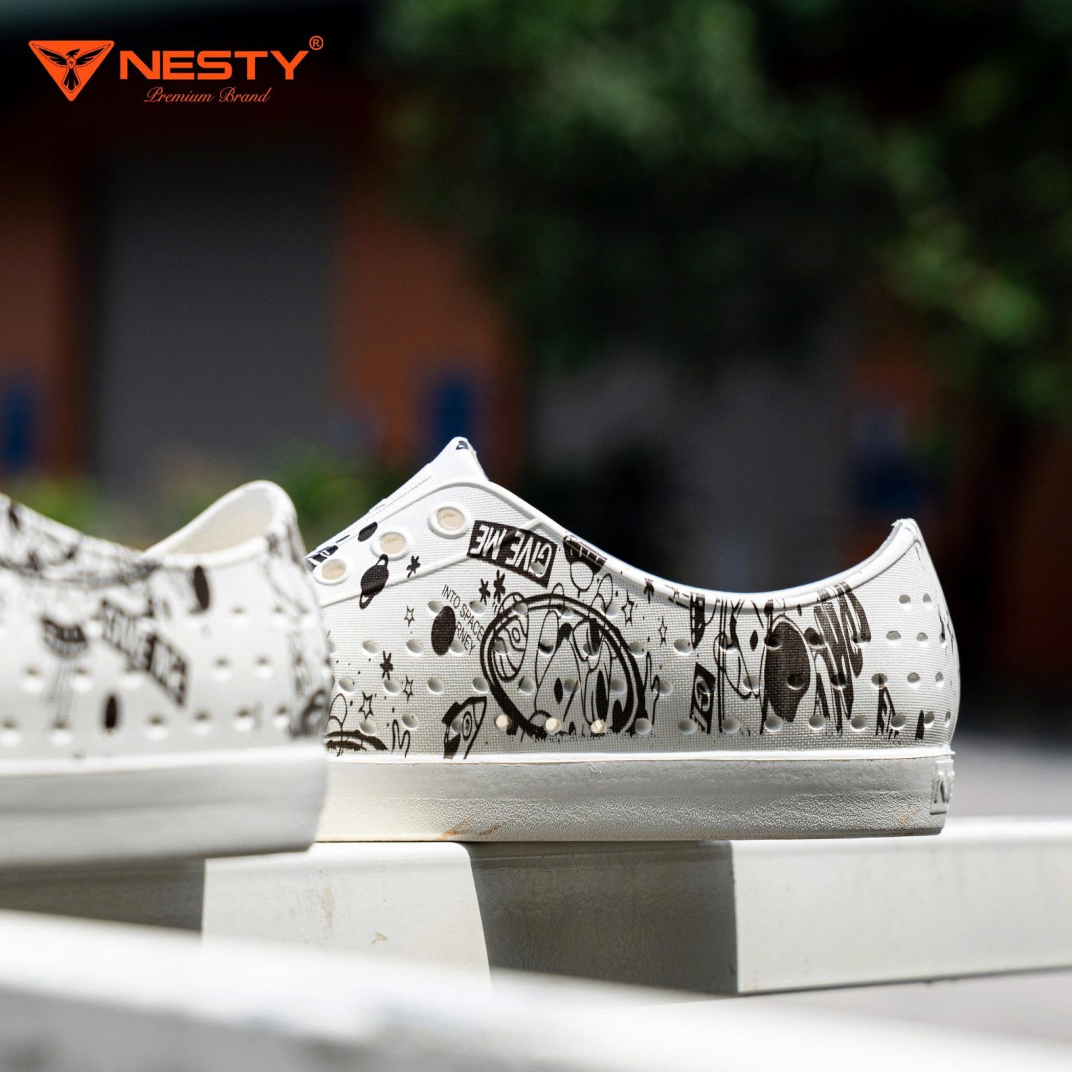 GIÀY SNEAKER IN HỌA TIẾT NGHỆ THUẬT NHÃN HIỆU NESTY MÃ NE40-9