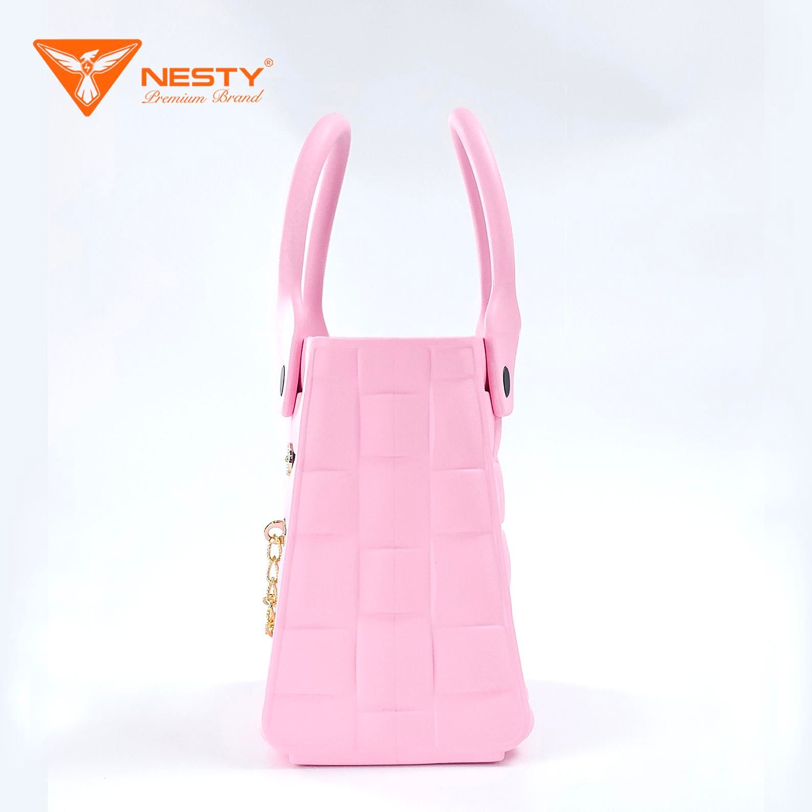 Túi Xách Tay NESTY Đính Kèm Charm Nữ Tính Sang Trọng Hiện Đại Chất Liêu EVA Mềm Mại Chống Thấm Nước TX-06 - Ảnh 3